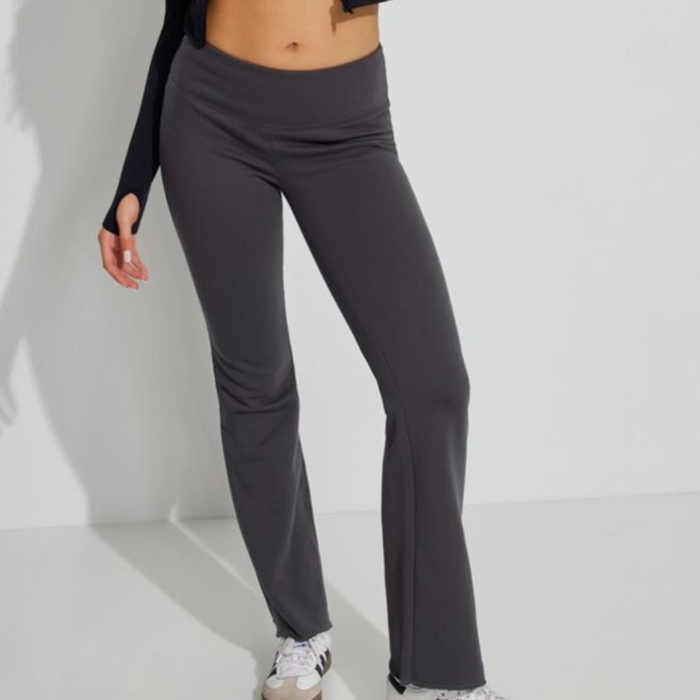 garage fit and flare soft terry pant - flared leggings size medium nwt